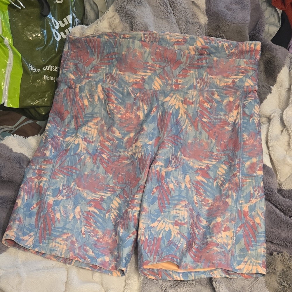 Women's Multicolor Patterned Shorts